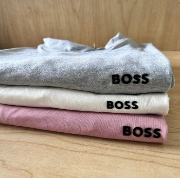 COMBO 3 CAMISETAS HUGO BOSS + PERFUME SAUVAGE